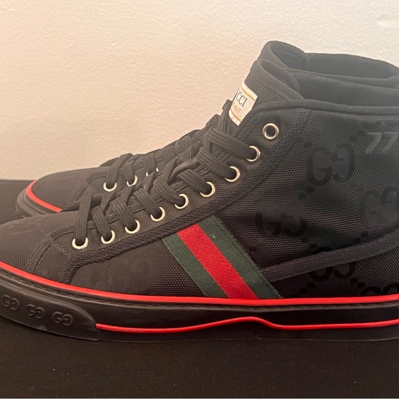 Gucci Black Sneakers with Red and Green Accents - Picture 1 of 5